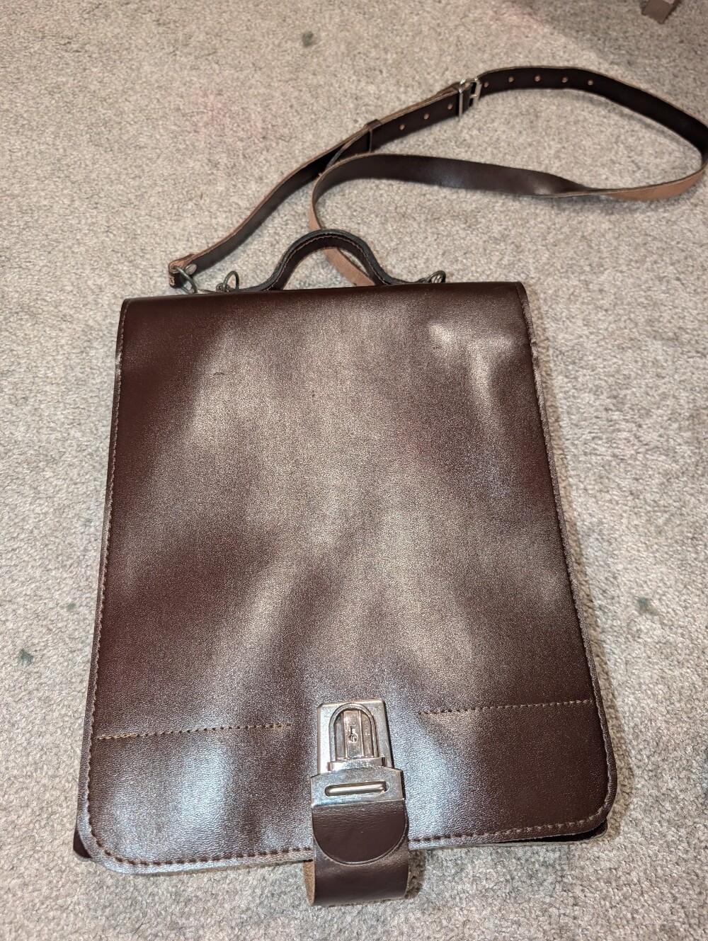 Classic Brown Leather Crossbody Messenger Bag